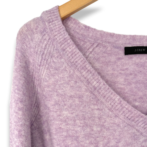 J.Crew | Medium | Super Soft Wool Alpaca Blend Lavender V-Neck Split Hem Sweater - Picture 2 of 10